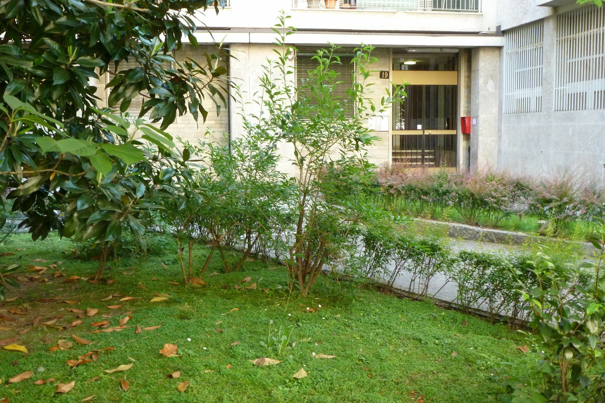 Altido Trendy Flat With Balcony, Easy Access To Centre Apartment